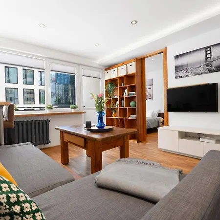 Oomph Апартаменты